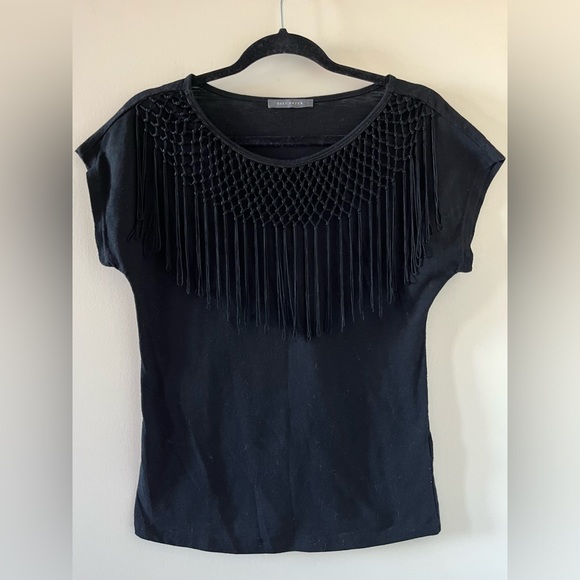 Black top 🖤 - Picture 1 of 3